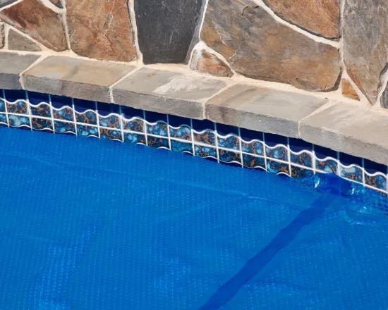 Building Card swimmingpools